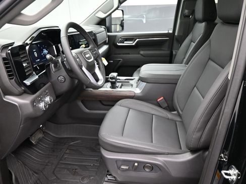 New 2026 GMC Sierra 1500 SLT w/ SLT Premium Plus Package image 9
