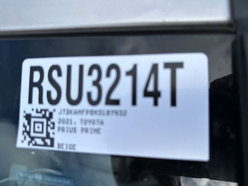 Used 2021 Toyota Prius Prime LE FWD image 51