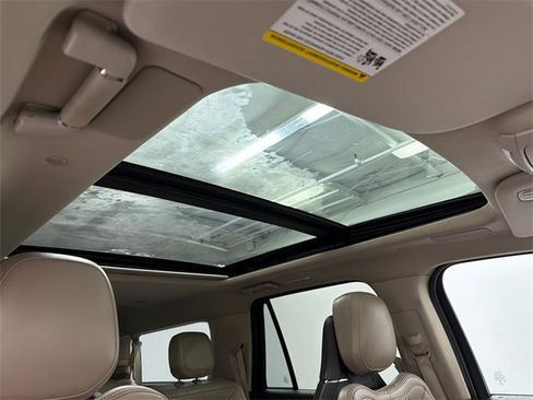 Used 2022 Lincoln Navigator L Reserve image 15