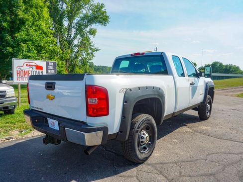 Used 2011 Chevrolet Silverado 2500 W/T w/ Snow Plow Prep Package AWD/4WD image 3