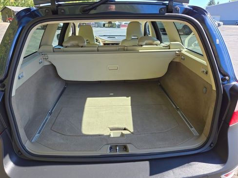 Used 2008 Volvo XC70 3.2 image 14