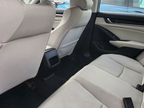 Used 2018 Honda Accord LX image 13