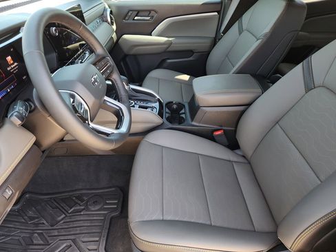 New 2026 Chevrolet Colorado ZR2 image 10