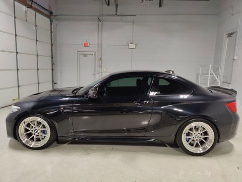 Used 2018 BMW M2 w/ Executive Package image 22
