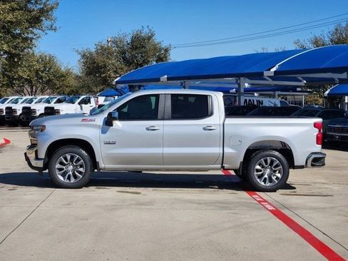 Used 2022 Chevrolet Silverado 1500 LT w/ Z71 Off-Road Package image 14