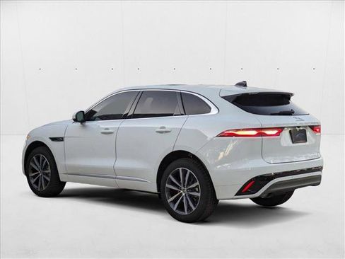 New 2025 Jaguar F-PACE R-Dynamic S image 9
