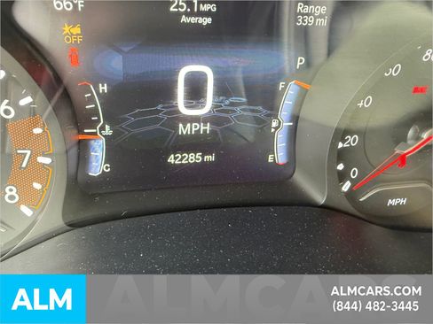 Used 2025 Jeep Compass Limited AWD/4WD image 30