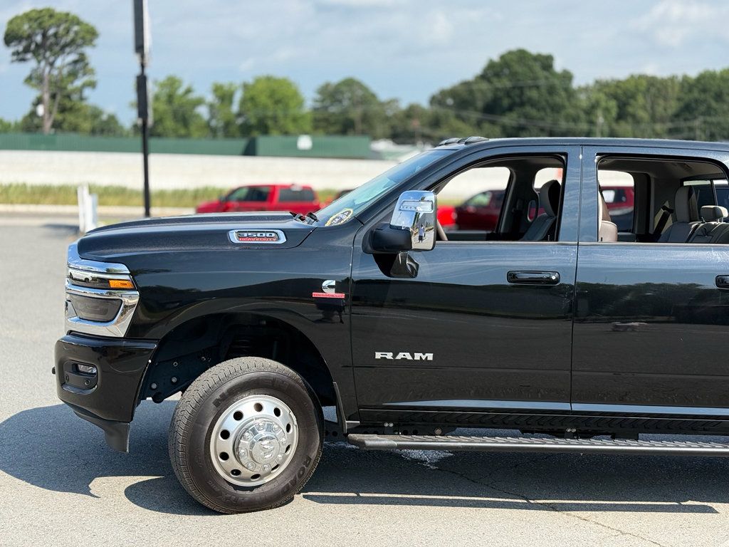 Used 2025 RAM 3500 Laramie AWD/4WD image 10