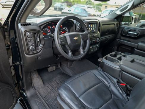 Used 2023 Chevrolet Silverado 1500 Custom AWD/4WD image 22