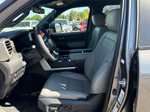 New 2026 Toyota Tundra Limited w/ Limited PVM Package AWD/4WD image 8