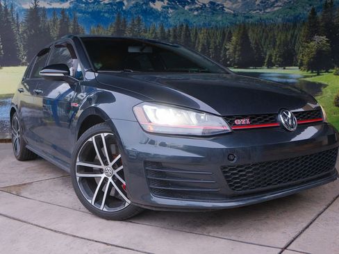 Used 2017 Volkswagen GTI Sport image 3
