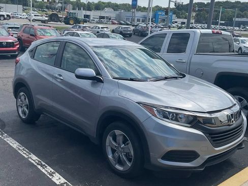 Used 2021 Honda HR-V LX image 7