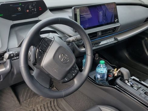 Used 2024 Toyota Prius Limited image 5