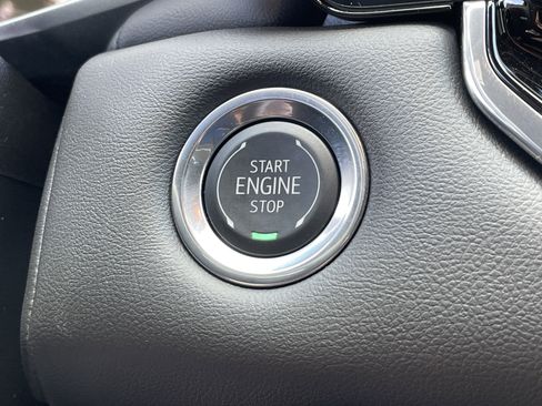 New 2025 GMC Canyon Elevation w/ Convenience Package image 23