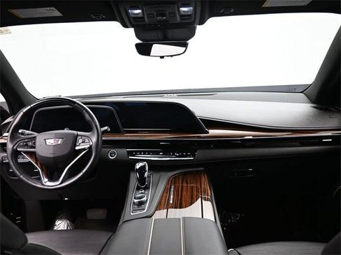 Used 2022 Cadillac Escalade Premium Luxury image 25
