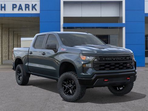 New 2026 Chevrolet Silverado 1500 Custom Trail Boss w/ LPO, Dark Essentials Package image 7
