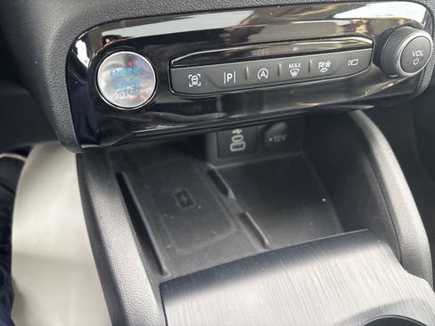 Used 2024 Ford Escape Platinum AWD/4WD image 26