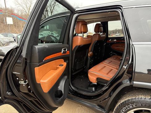 Used 2013 Jeep Grand Cherokee Overland AWD/4WD image 12