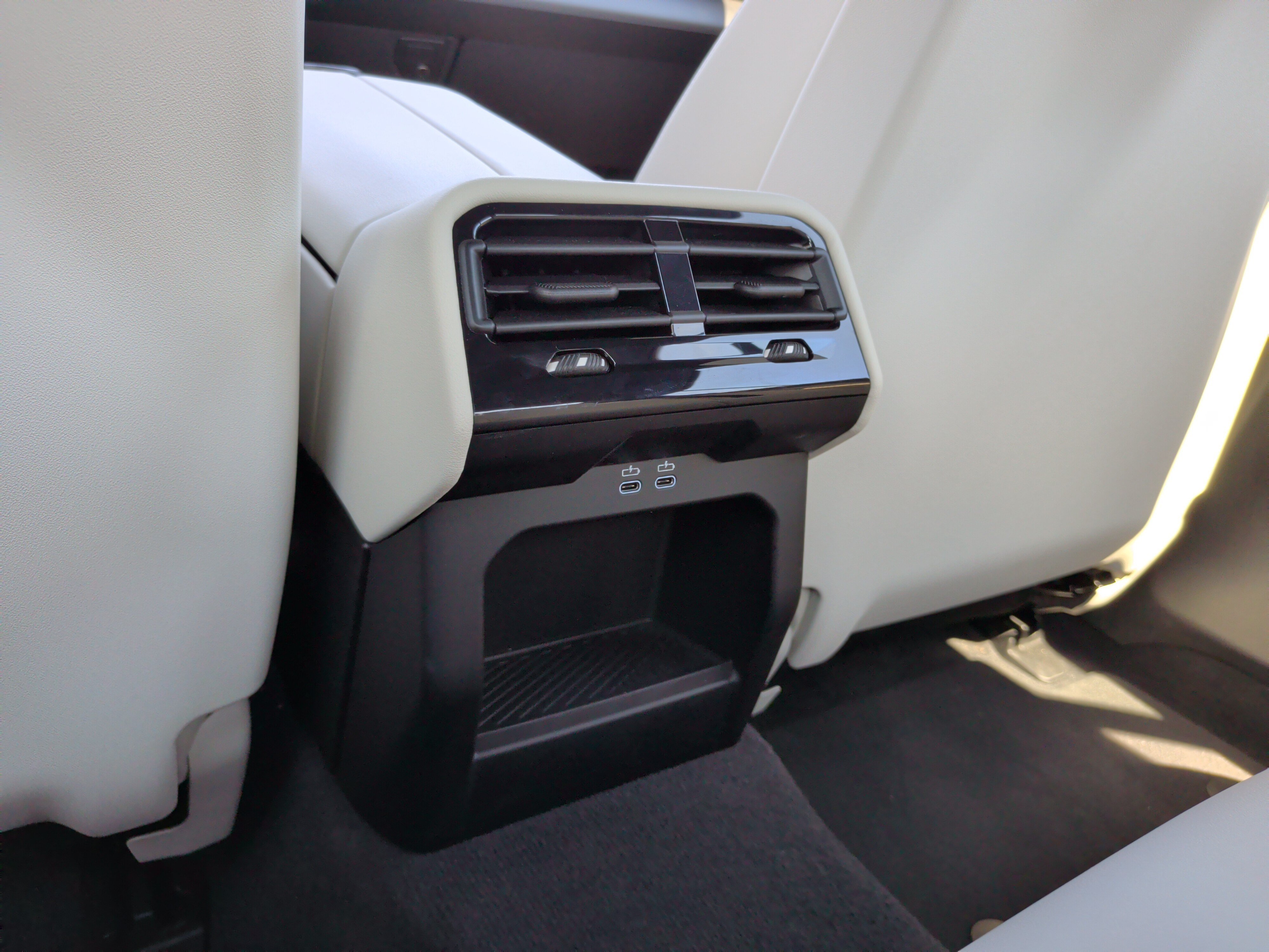 Certified 2024 BMW i5 eDrive40i w/ Premium Package RWD image 37