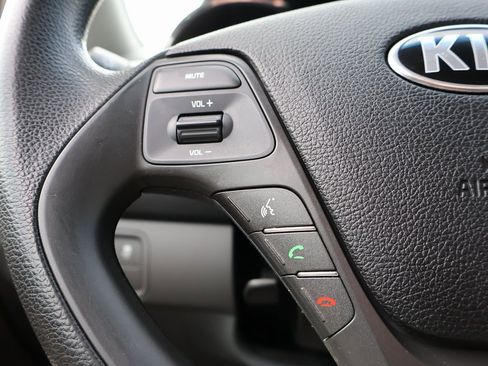 Used 2017 Kia Forte LX image 25