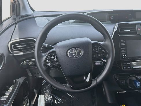 Used 2022 Toyota Prius AWD image 18