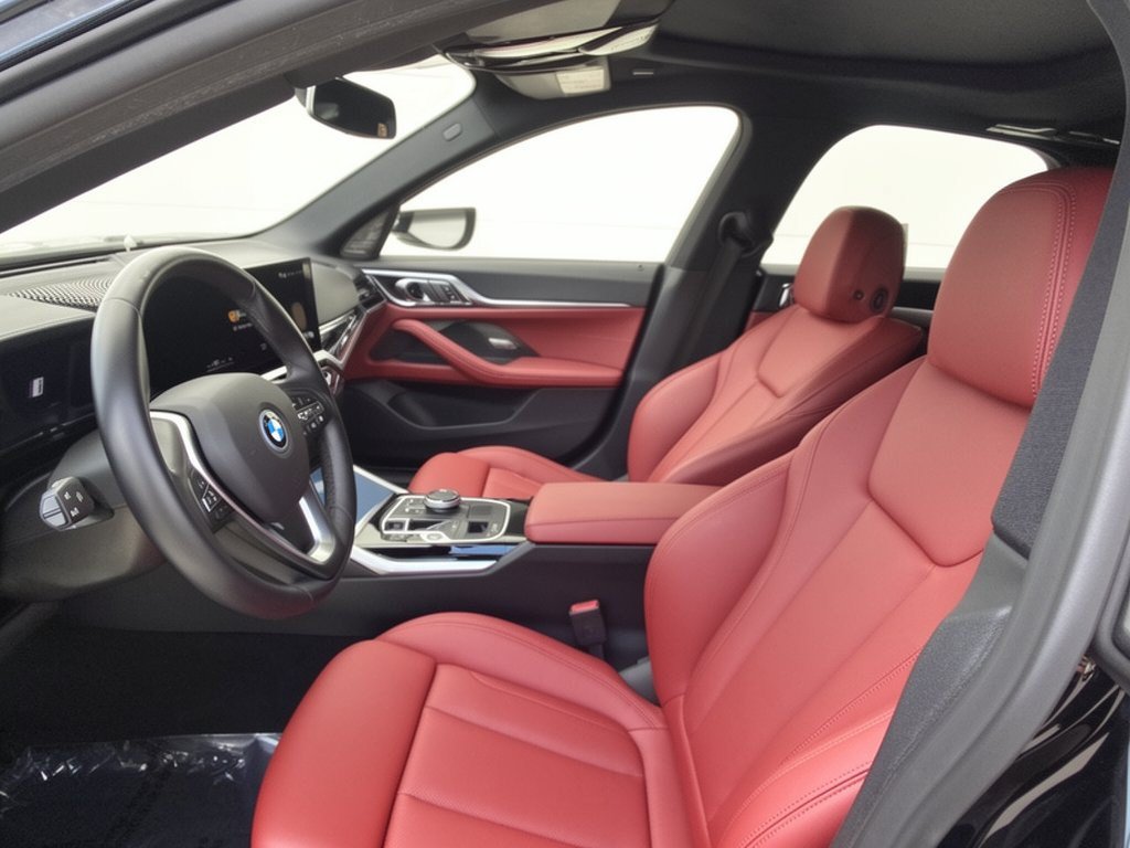 Used 2023 BMW i4 eDrive35 RWD image 5