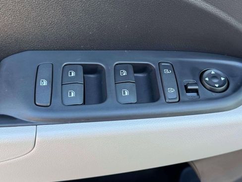 New 2026 Hyundai Venue SEL image 15