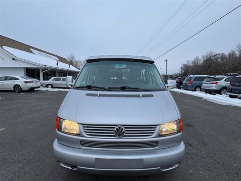 Used 2002 Volkswagen Eurovan MV image 21