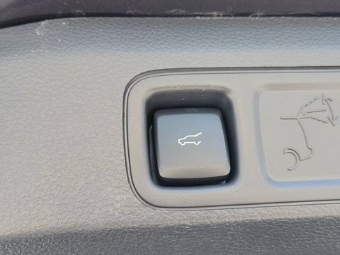 Certified 2024 Lincoln Navigator Reserve AWD/4WD image 9