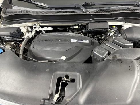 Used 2017 Honda Pilot Touring image 28