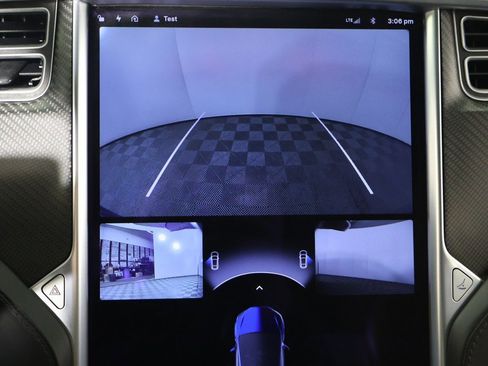 Used 2017 Tesla Model X 75D image 49