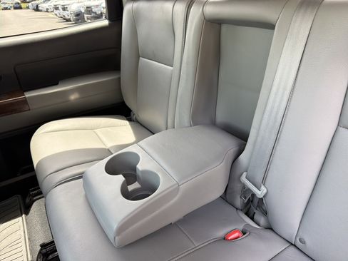 Used 2013 Toyota Tundra Limited w/ Memory Pkg AWD/4WD image 33