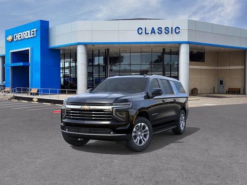 New 2026 Chevrolet Suburban LT w/ Comfort Package RWD image 8