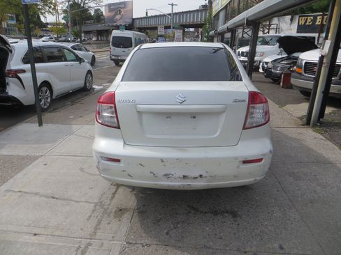 Used 2008 Suzuki SX4 Sport image 5