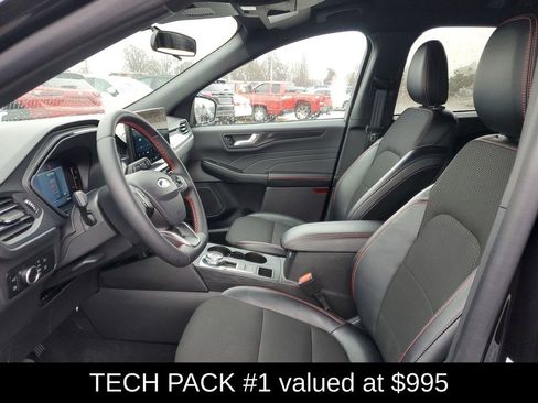 Used 2025 Ford Escape ST-Line w/ Equipment Group 301A image 6