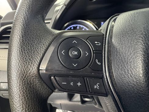 Used 2019 Toyota Camry LE FWD image 15