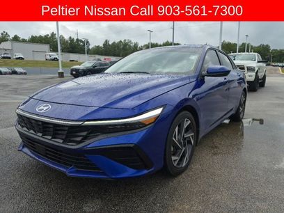 Used 2024 Hyundai Elantra SEL w/ Convenience Package