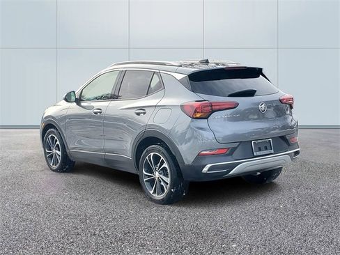 Used 2020 Buick Encore GX Essence image 6