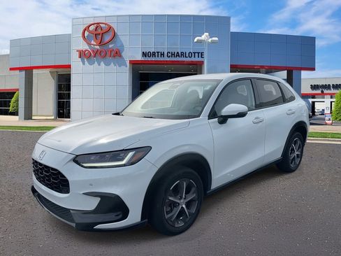 Used 2023 Honda HR-V EX-L image 6