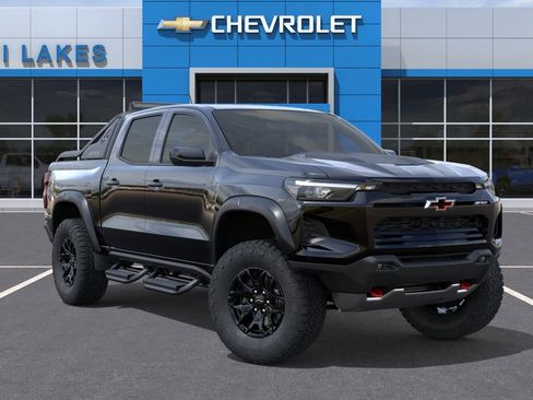New 2026 Chevrolet Colorado ZR2 w/ Midnight Edition AWD/4WD image 7