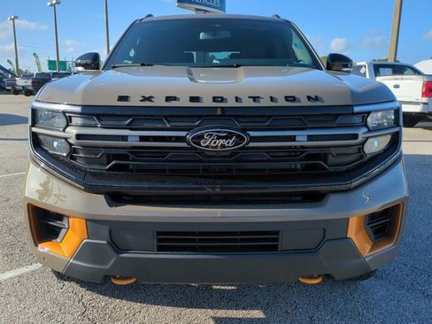 New 2026 Ford Expedition Tremor image 9