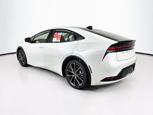 New 2027 Toyota Prius XLE FWD image 6