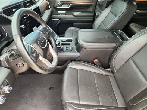 Used 2024 GMC Sierra 1500 Denali w/ Technology Package AWD/4WD image 12