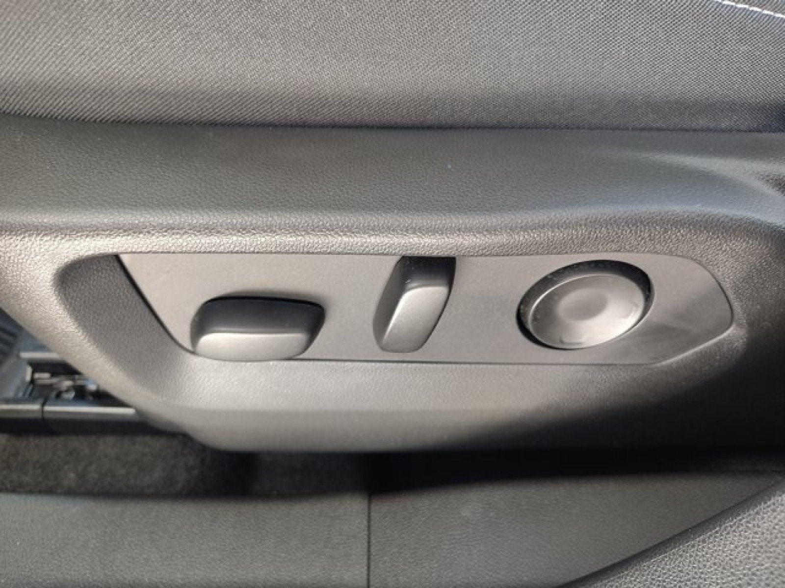 Used 2024 Buick Envision Sport Touring AWD/4WD image 11
