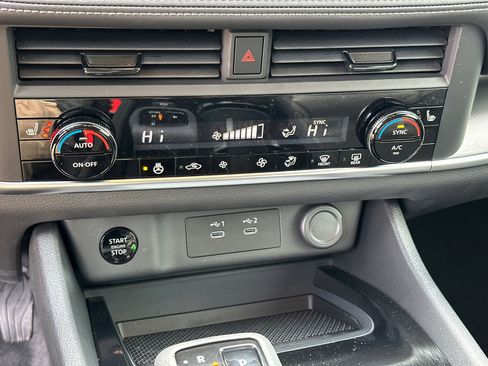 New 2026 Nissan Rogue SV image 30