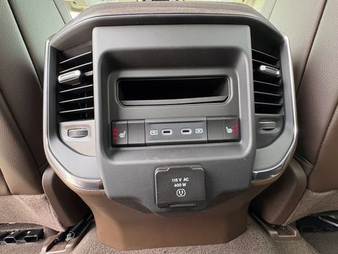 New 2026 RAM 1500 Laramie w/ Laramie Preferred Package AWD/4WD image 5