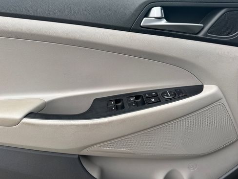 Used 2017 Hyundai Tucson SE image 11