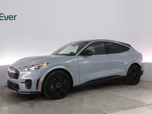 Used 2025 Ford Mustang Mach-E GT image 18