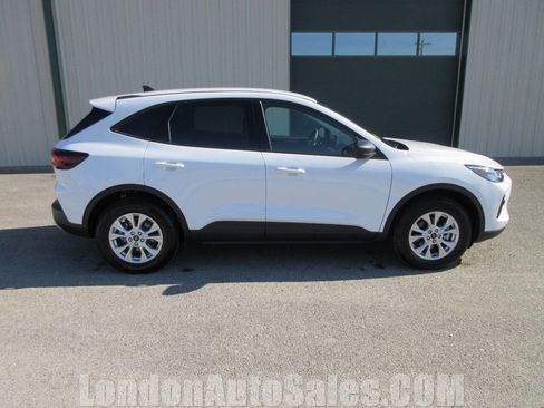 Used 2025 Ford Escape Active w/ Tech Pack #1 image 6