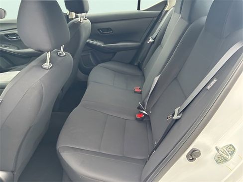 Used 2025 Nissan Sentra S image 15